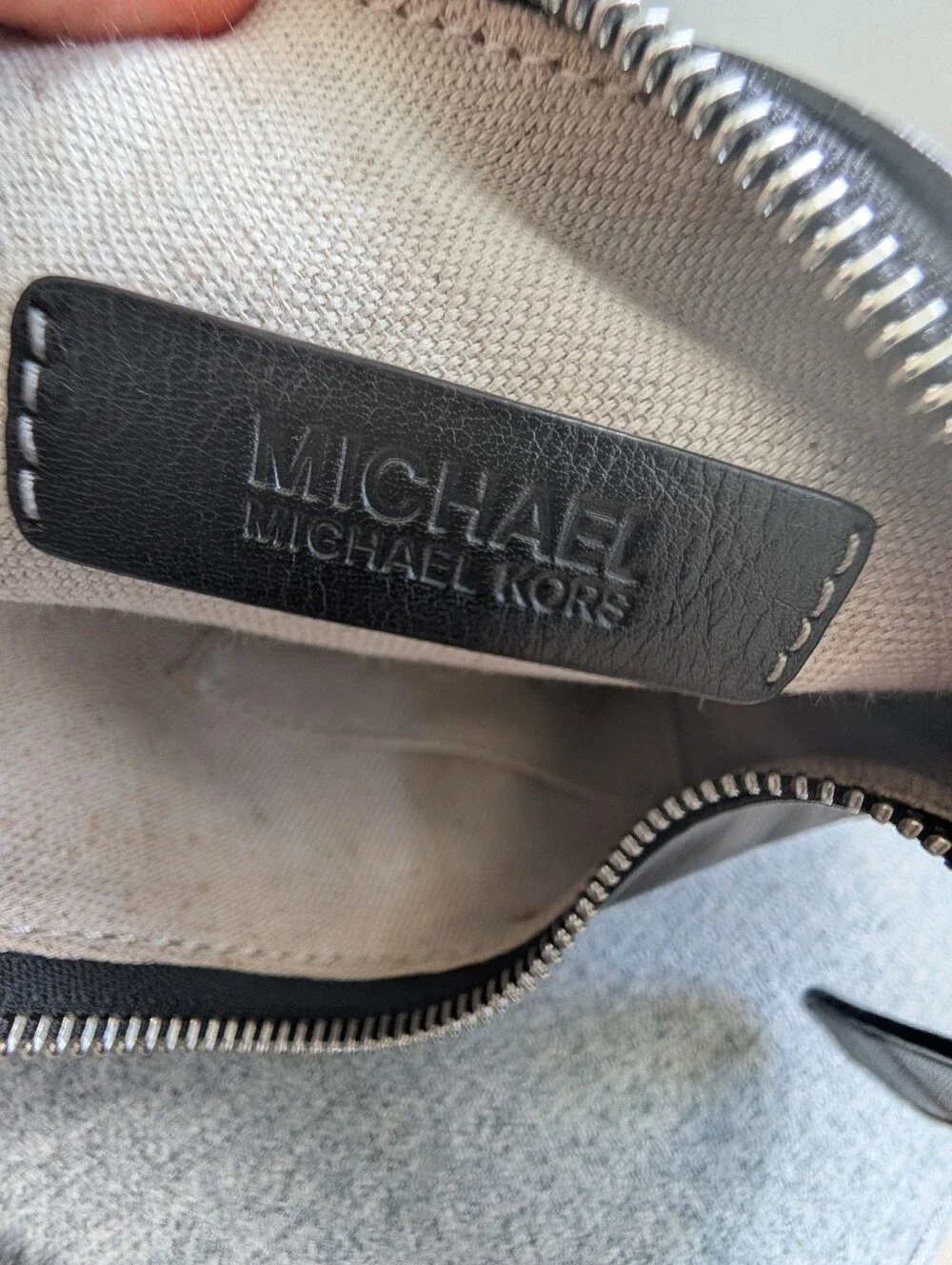 Michael Kors lining ​material classic